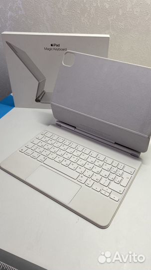 Чехол клавиатура для iPad pro 11