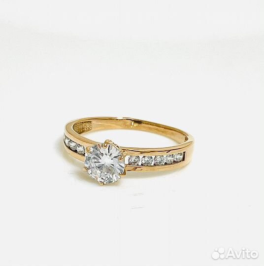 Золотое кольцо с фианитами