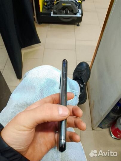 iPhone 11 Pro, 64 ГБ