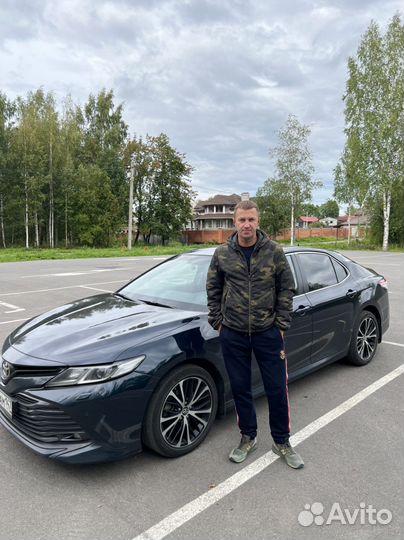 Инструктор по вождению автомобиля