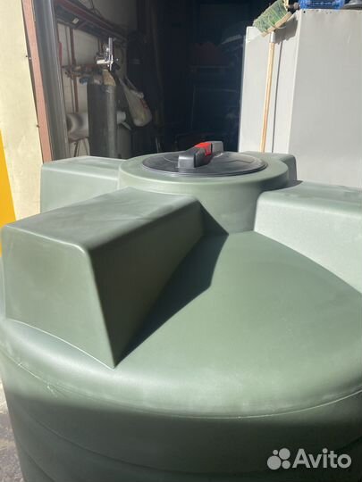 Бак для вoды емкoсть 1000 литров для полива