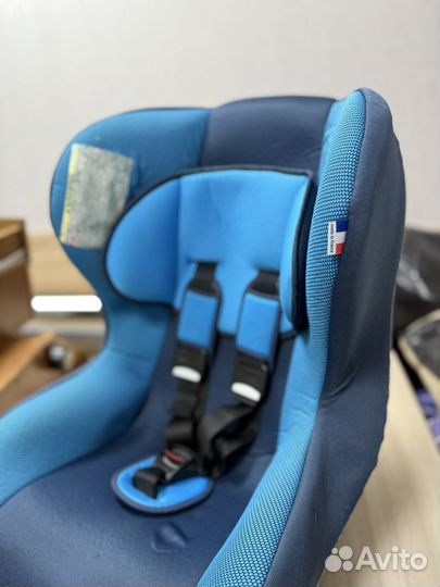 Автомобильное кресло