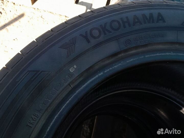 Yokohama BluEarth-XT AE61 235/55 R17 103W