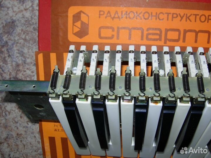 Аксессуары для синтезаторов и эми