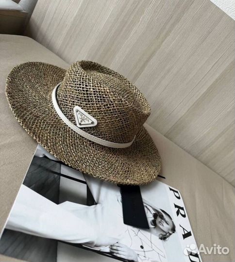 Шляпа prada