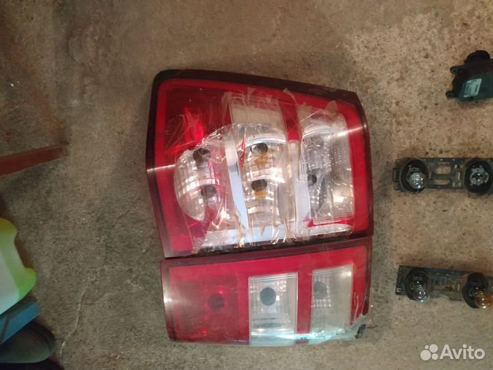 Задние фонари Jeep grand Cherokee