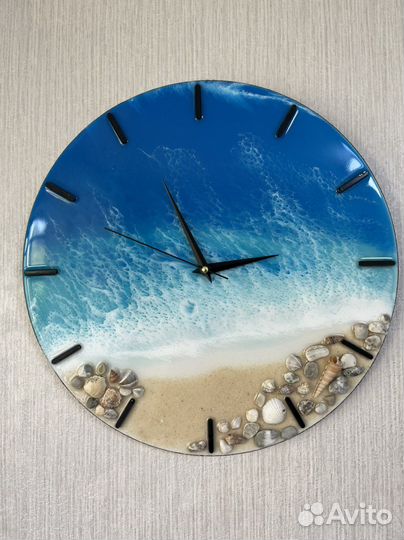 Часы из эпоксидной смолы в наличии и под заказ