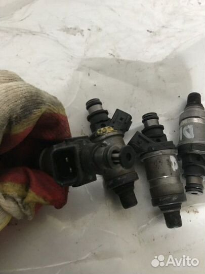 Форсунка Honda Domani MB4 D16A