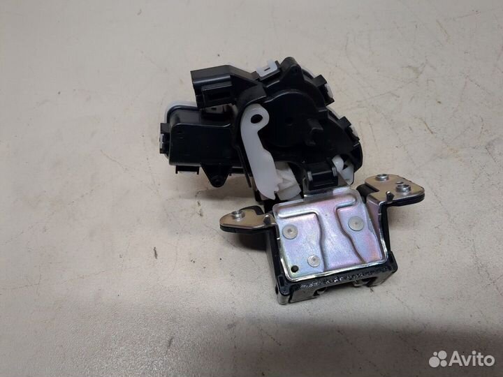 Замок багажника Mazda 3 (BM), 2016