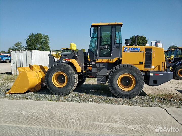 Фронтальный погрузчик XCMG LW500FN, 2022