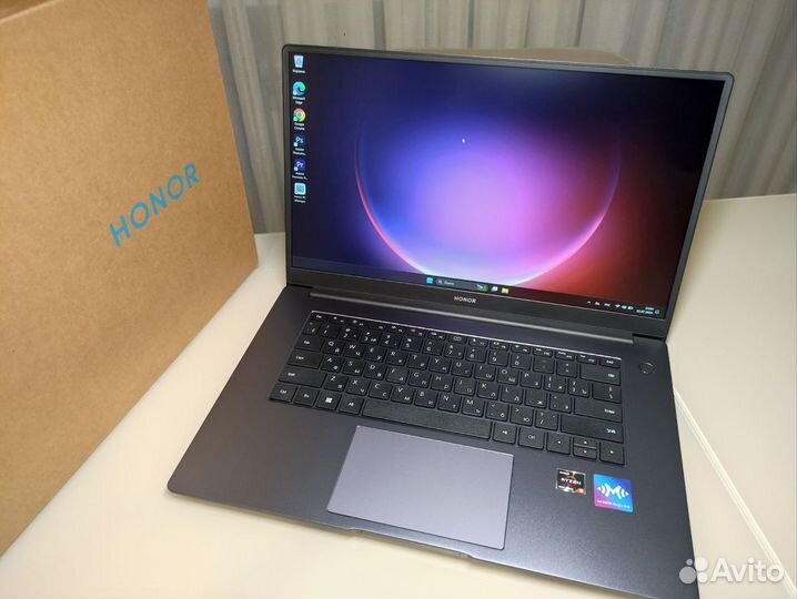 Новый Honor MagicBook 15 (Ryzen 7/16Гб/512Гб)