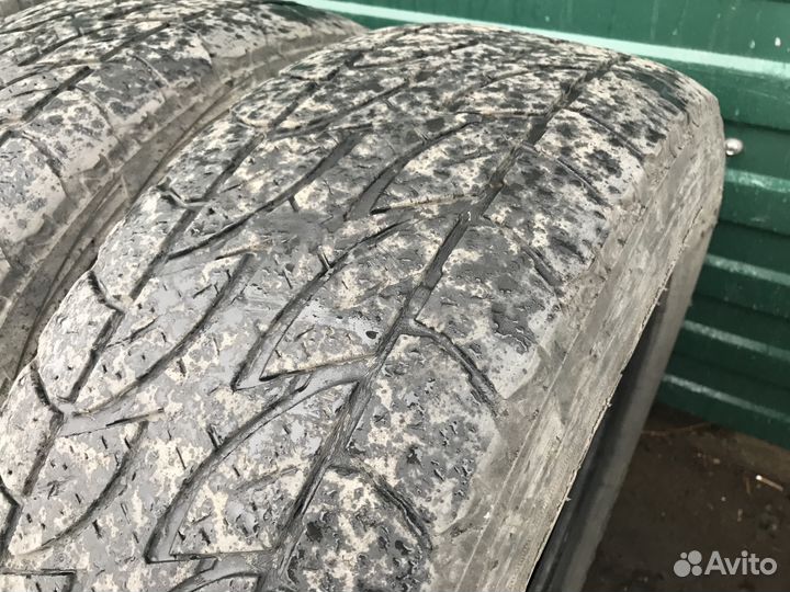 Bridgestone B280 245/65 R17