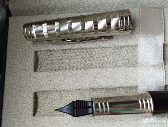 Перьевая ручка parker premier