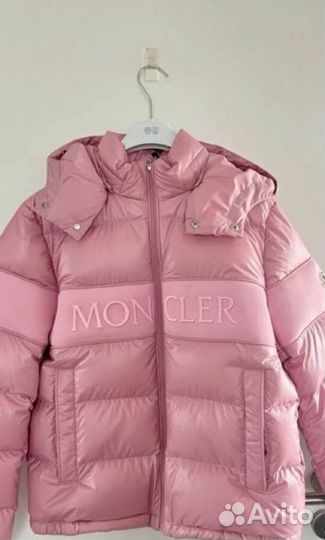 Пуховик Moncler с NFC женский