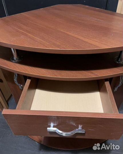 Тумба под телевизор