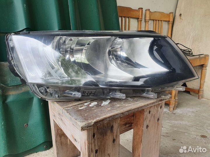 Фара правая на skoda octavia a7