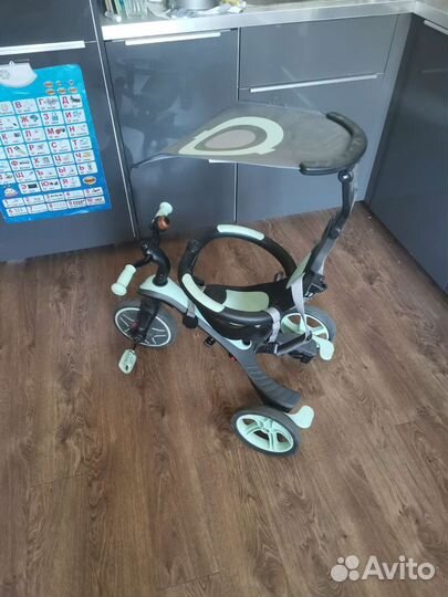 Велосипед-беговел globber explorer trike 4-в-1