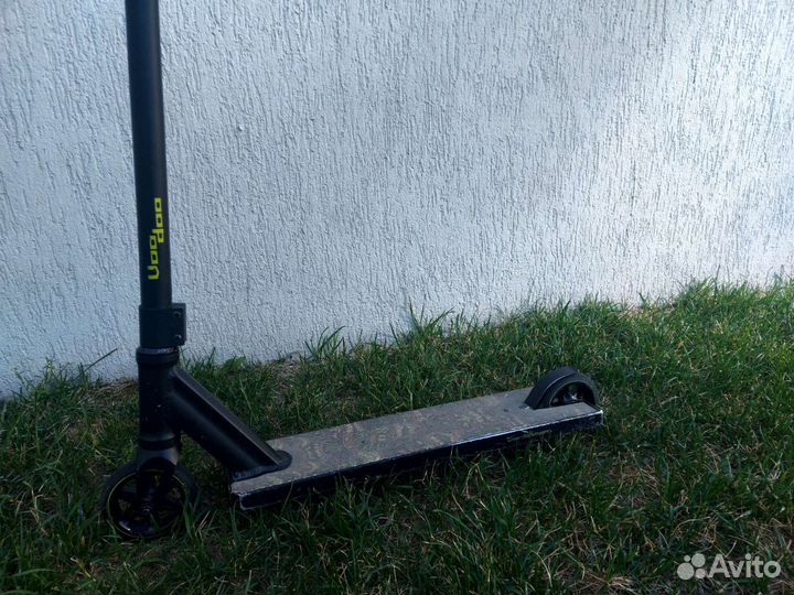 Трюковой самокат tech team voodoo