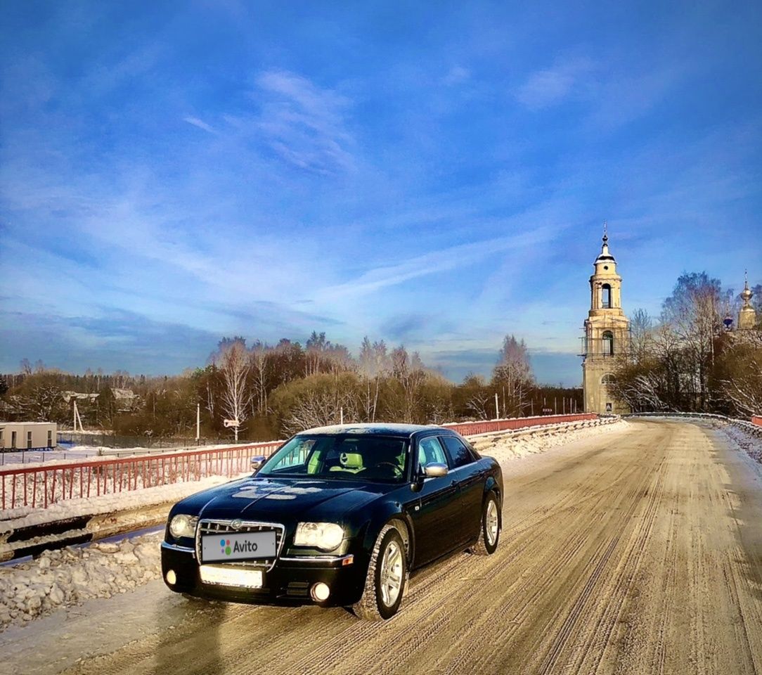 Chrysler 300C: фото владельца