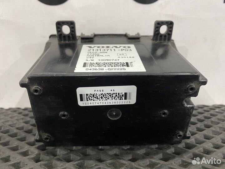 Блок управления vecu Volvo FH13 21313711