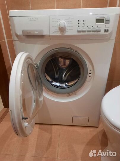 Стиральная машина б/у Electrolux. Требует ремонта