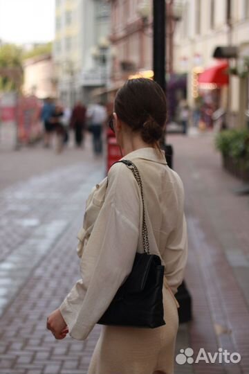 Хостес, бармен, официант