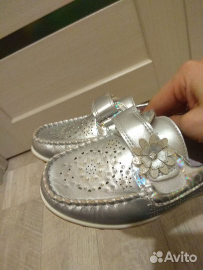 Мокасины для девочки новые