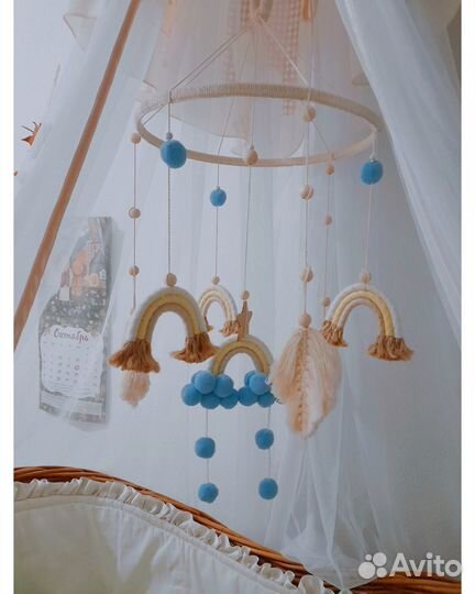 Мобиль для детской кроватки