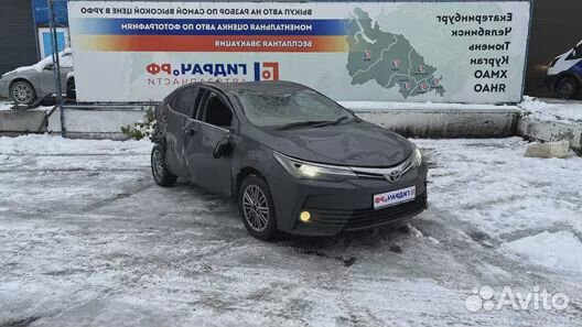 Шумоизоляция передняя правая Toyota Corolla E18 55