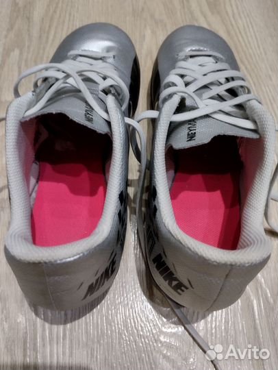 Бутсы nike оригинал 38 размер