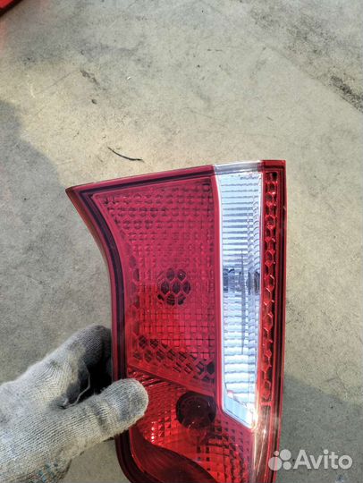 Задние внутренние фонари Kia Rio 3