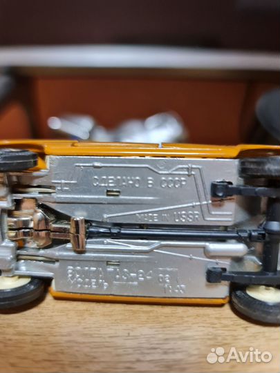 Модель автомобиля 1 43 Волга газ24 02 аэрофлот