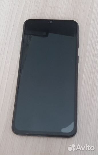 Samsung Galaxy A40, 4/64 ГБ