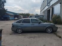 ВАЗ (LADA) Priora 1.6 MT, 2010, битый, 232 292 км, с пробегом, цена 320 000 руб.