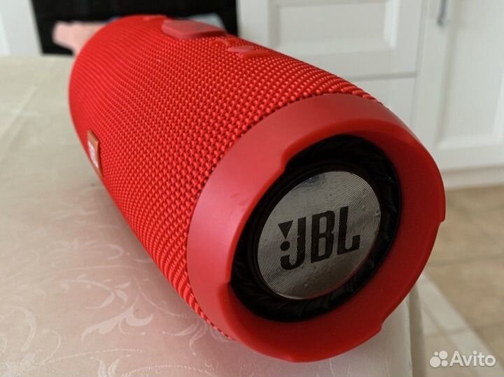 Колонка jbl charge 3