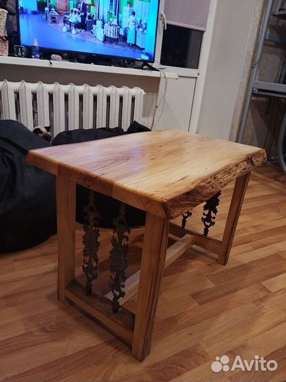 Журнальный стол