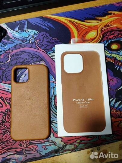 Чехлы на iPhone 12