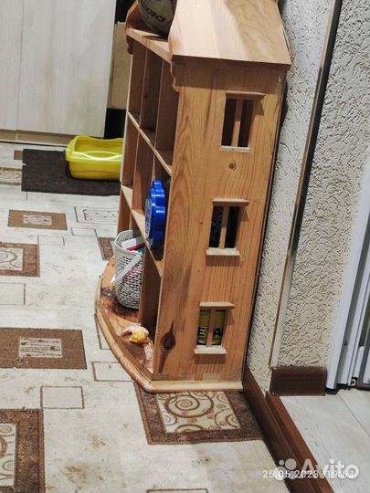 Детский игровой домик из дерева