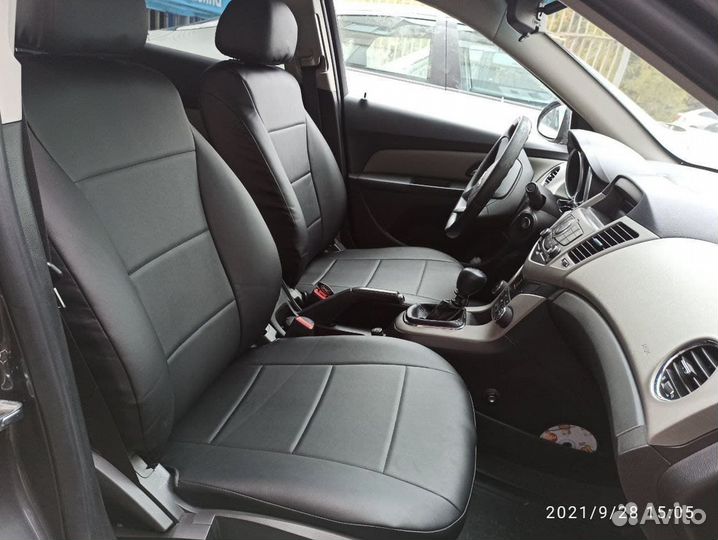 Авточехлы из экокожи для Volkswagen Jetta 6