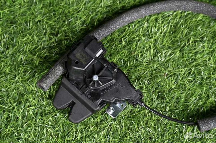 Замок багажника задний Mercedes E213 2017