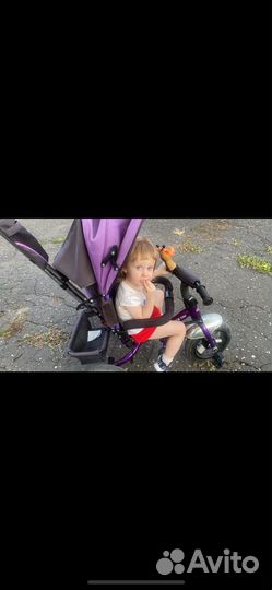 Трехколесный велосипед с родительской ручкой