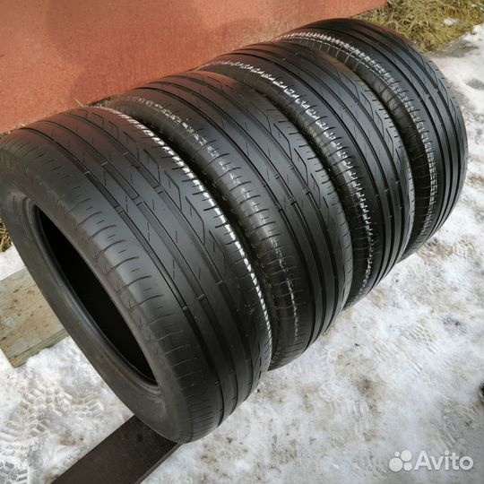 Bridgestone Turanza T001 215/60 R16 95V