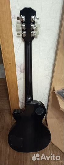 Электрогитара