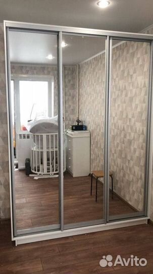 Шкаф купе белый зеркальный