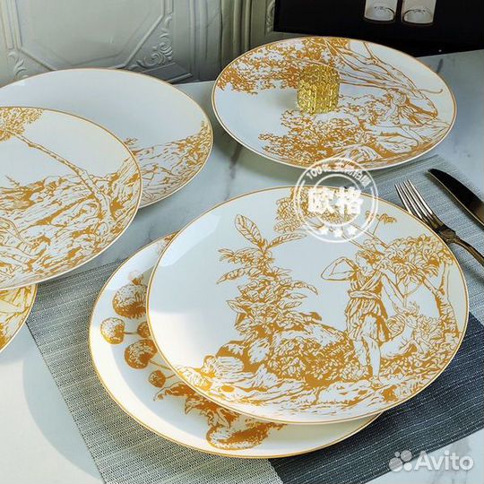Набор обеденных тарелок Dior