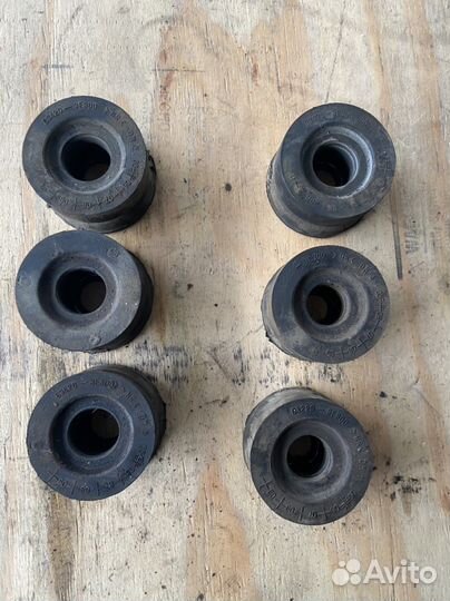 Опора кузова 63420-3E300 Kia Sorento 1 BL Соренто