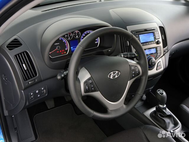Торпедо Hyundai i30 панель приборов