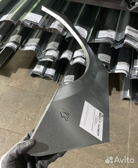 Арка правая Mazda 3 BK sedan