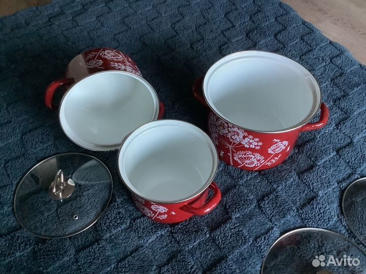 Набор кастрюль