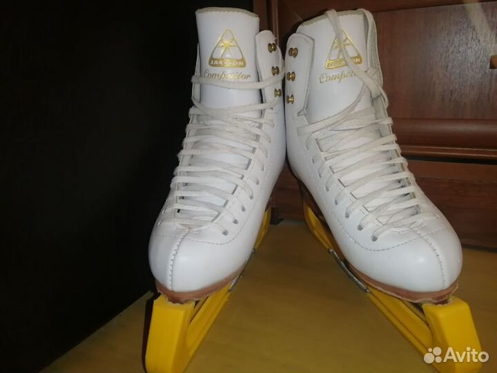 Коньки фигурные детские профессиональные